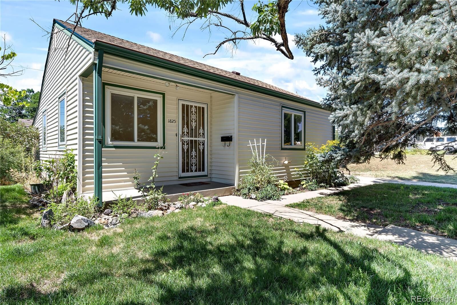 Property Photo: 1825 S Vallejo Street CO 80223