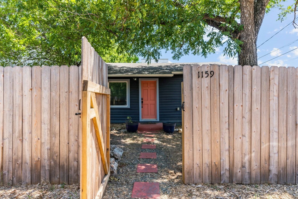 Property Photo:  1159 Nickols Avenue  TX 78721 