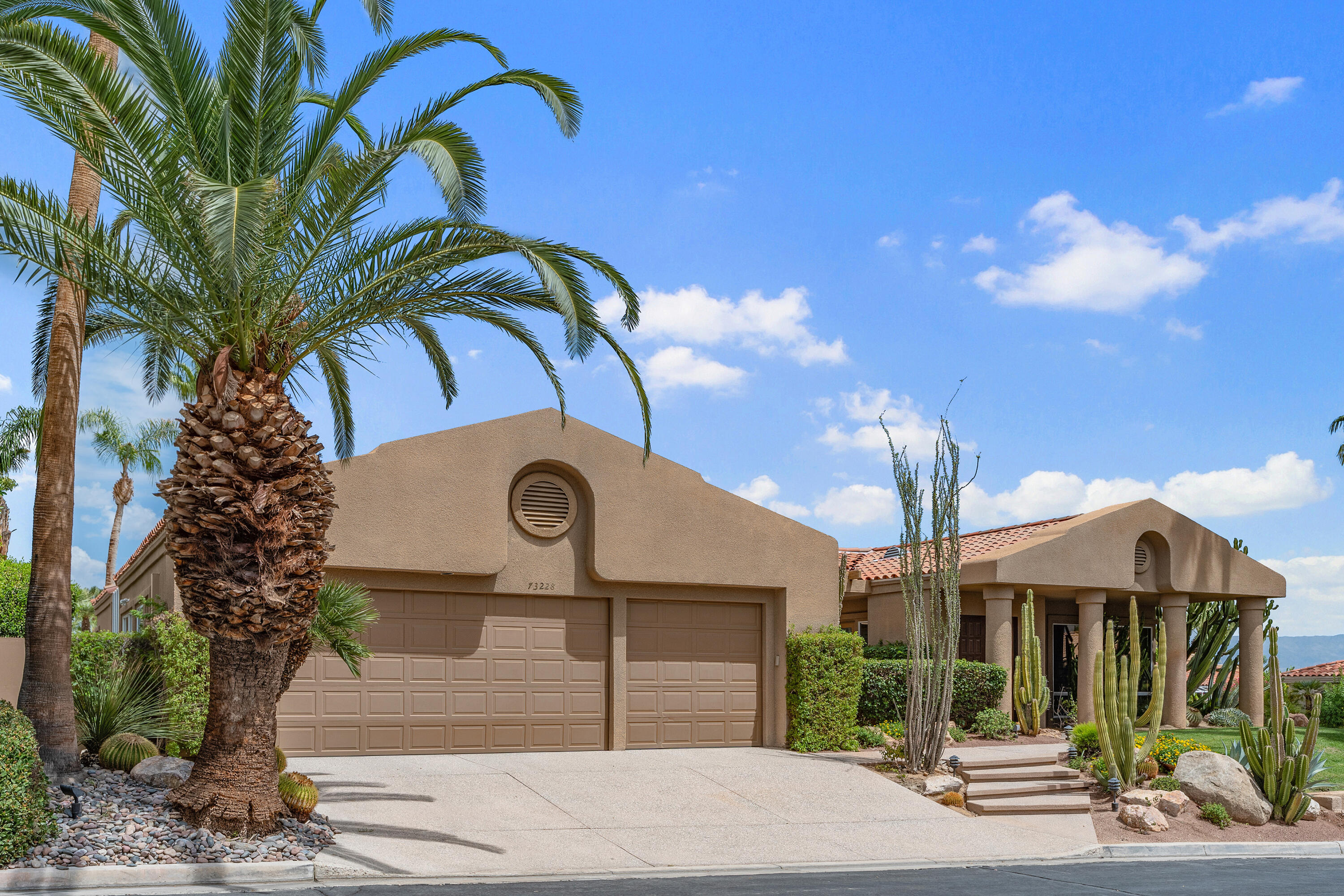 Property Photo:  73228 Monterra Circle N  CA 92260 
