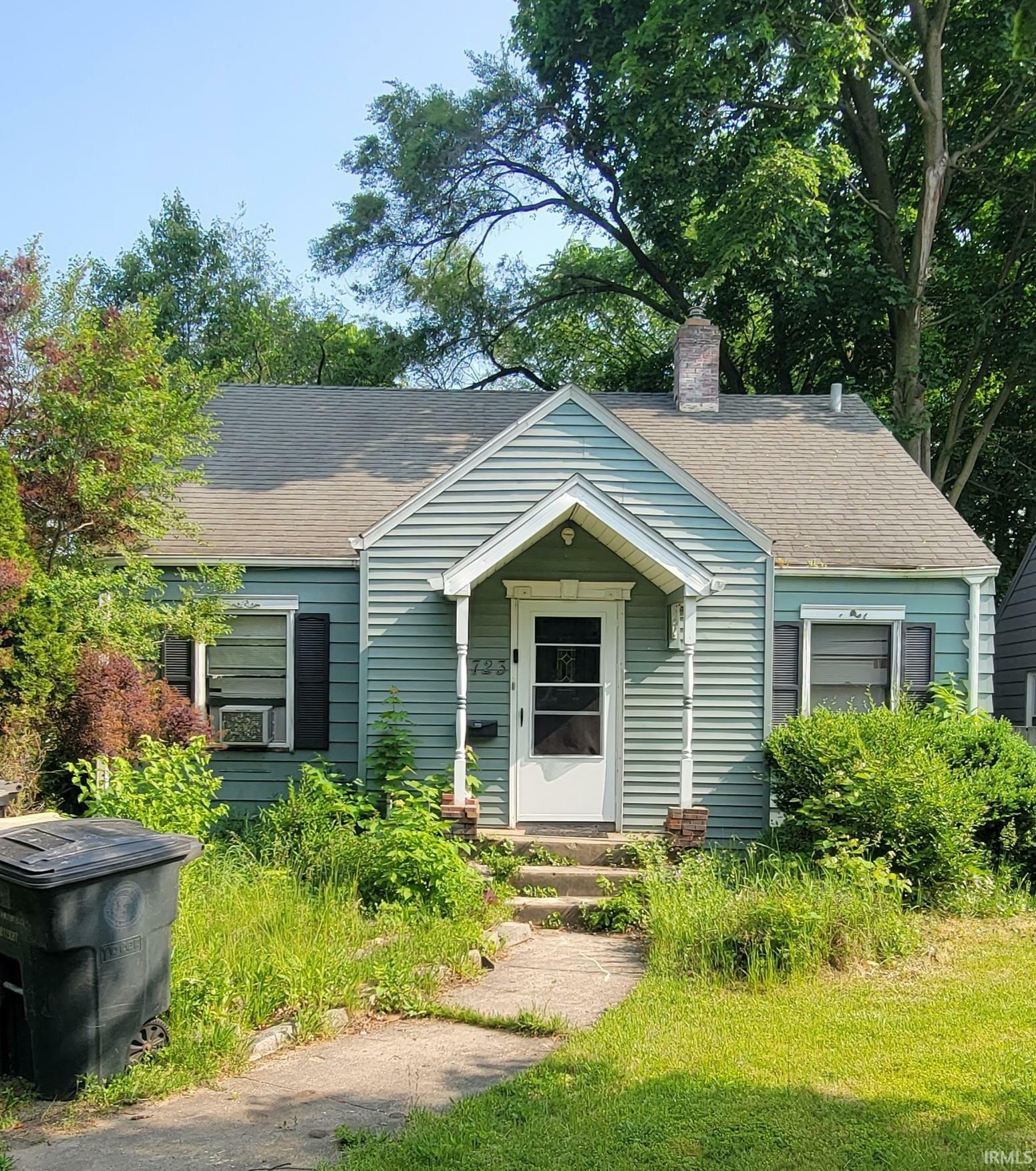 Property Photo:  1723 Hamilton Street  IN 46628 