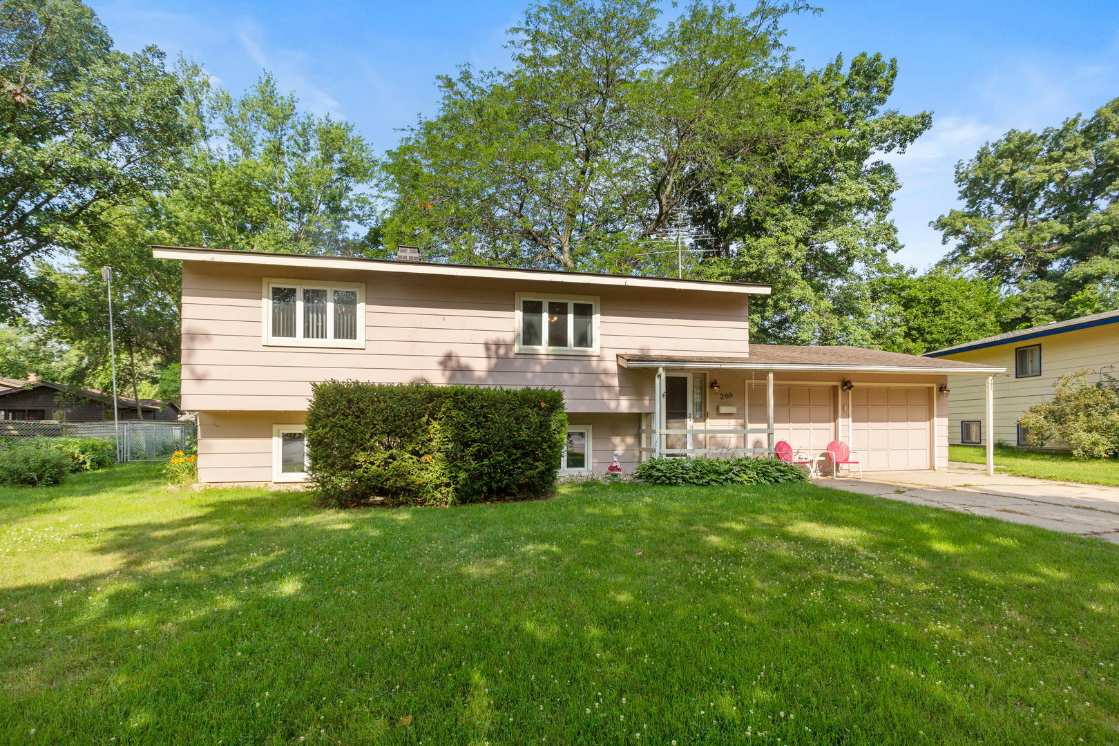 Property Photo:  269 Plymouth Lane  IL 60014 