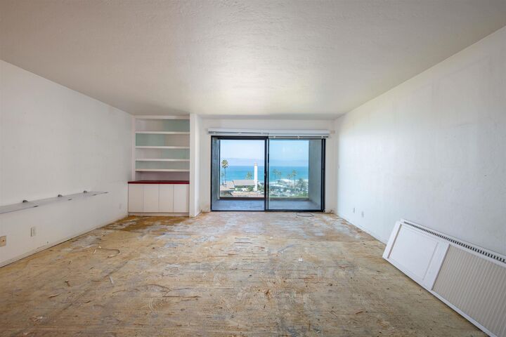 Property Photo:  1552 Camino Del Mar 523  CA 92014 