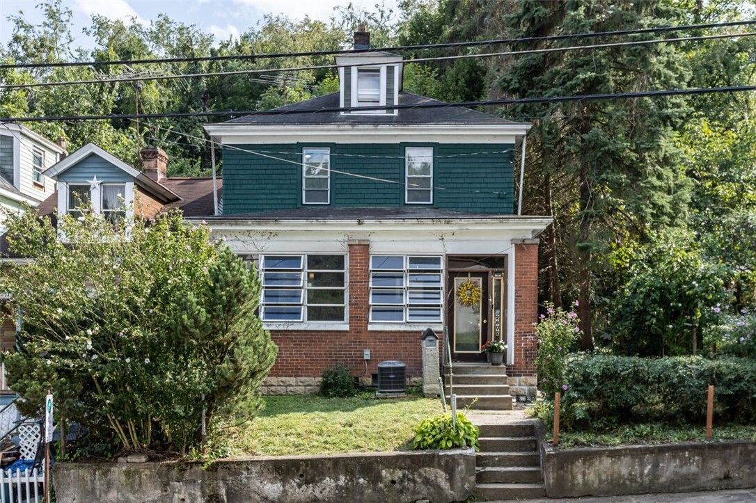 Property Photo: 2802 Salisbury Street PA 15210