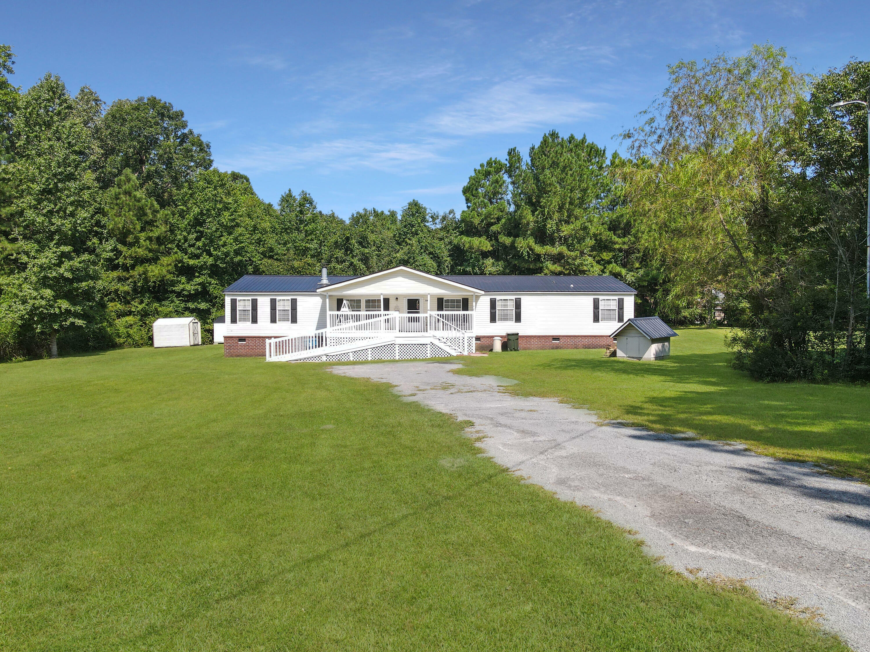 Property Photo:  138 Fladger Lane  SC 29486 