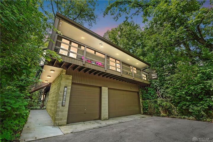 4098 Wagner Road  Sugarcreek Township OH 45440 photo