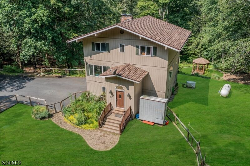 Property Photo:  85 Mohican Rd  NJ 07825 