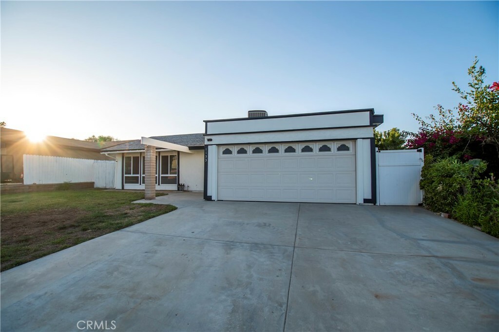 Property Photo:  1133 Birch Street  CA 92879 