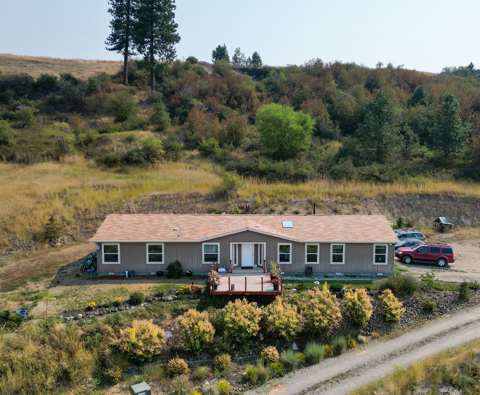 Property Photo:  17020 N Greenbluff Rd  WA 99005 