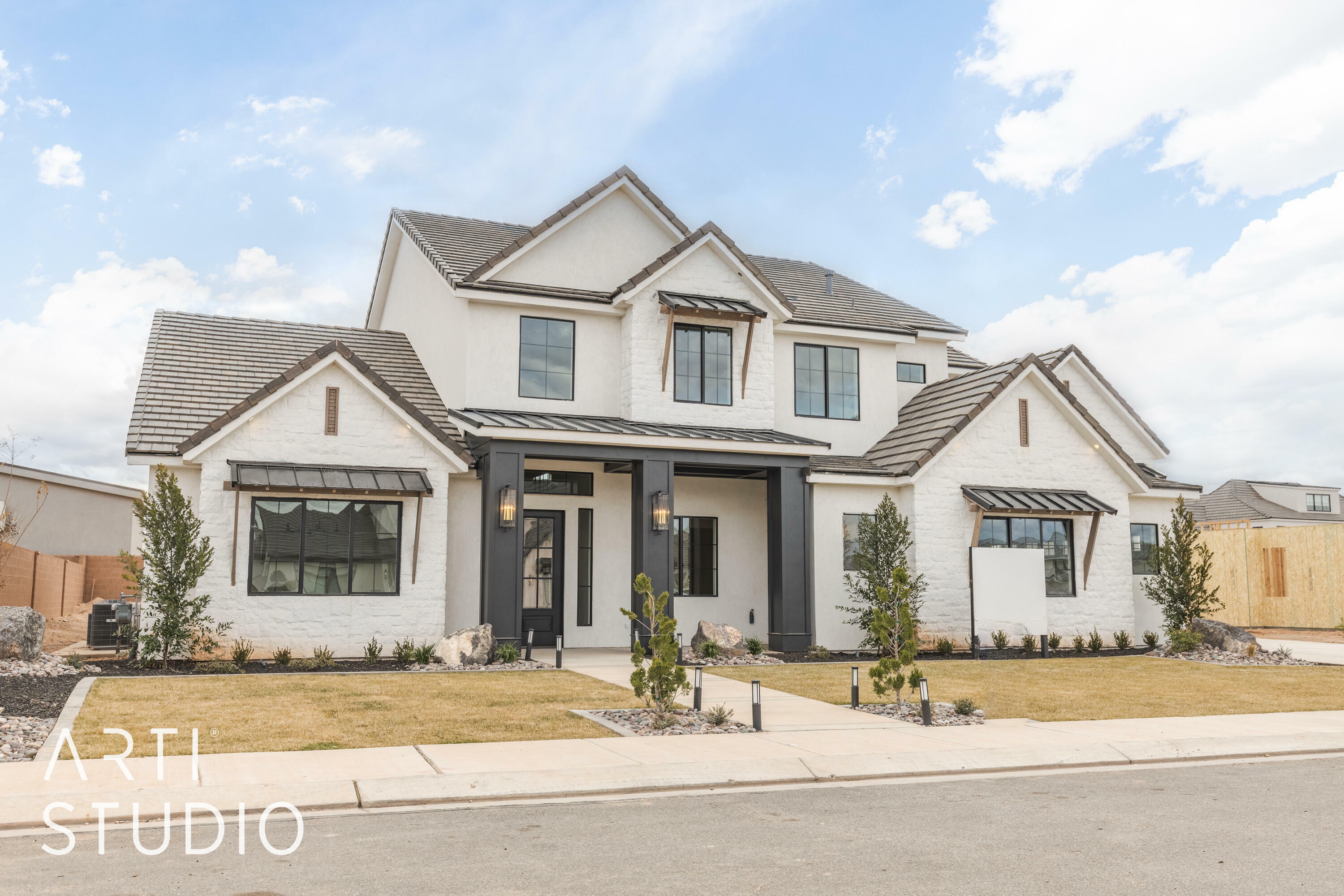 Property Photo: 2208 E Tawny Rdg Dr UT 84790