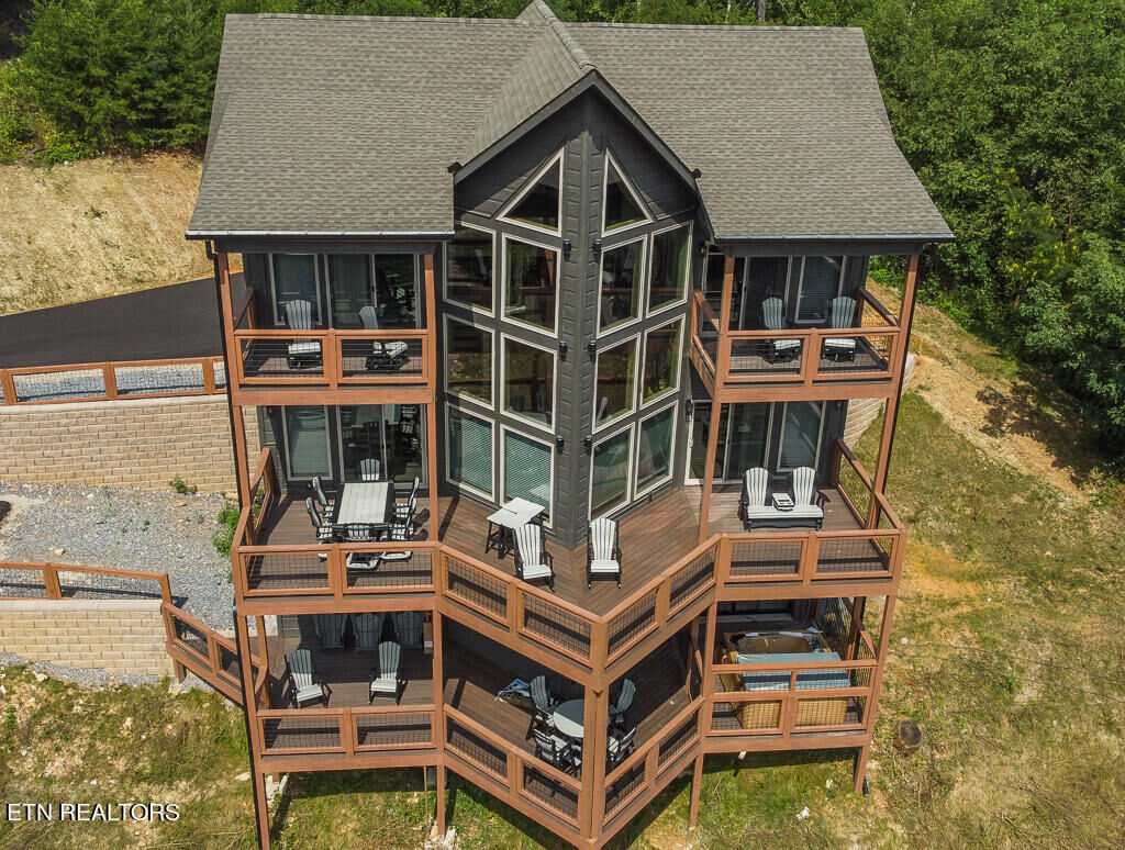 Property Photo: 1225 Hemlock Drive TN 37738