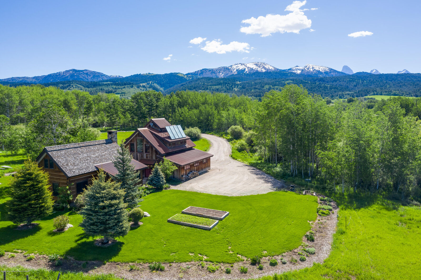 Property Photo:  191 W Moose Meadow Lane  WY 83414 