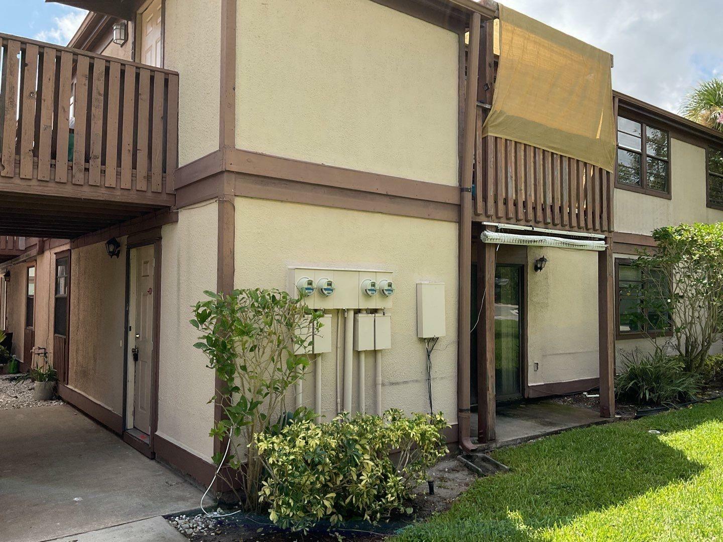 Property Photo:  5026 Water Oak Drive 102  FL 34207 