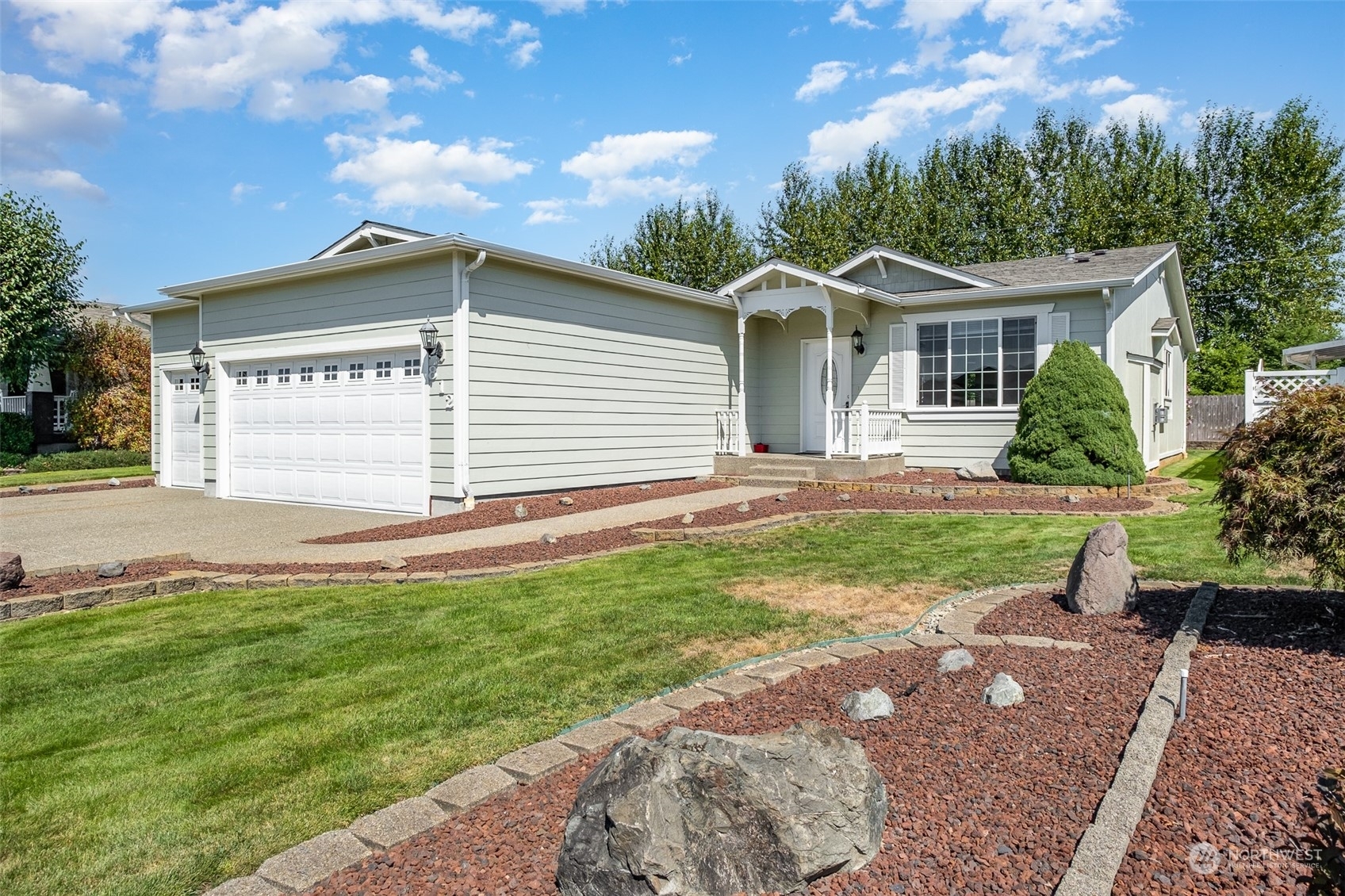 Property Photo:  812 Maple Lane SW  WA 98360 