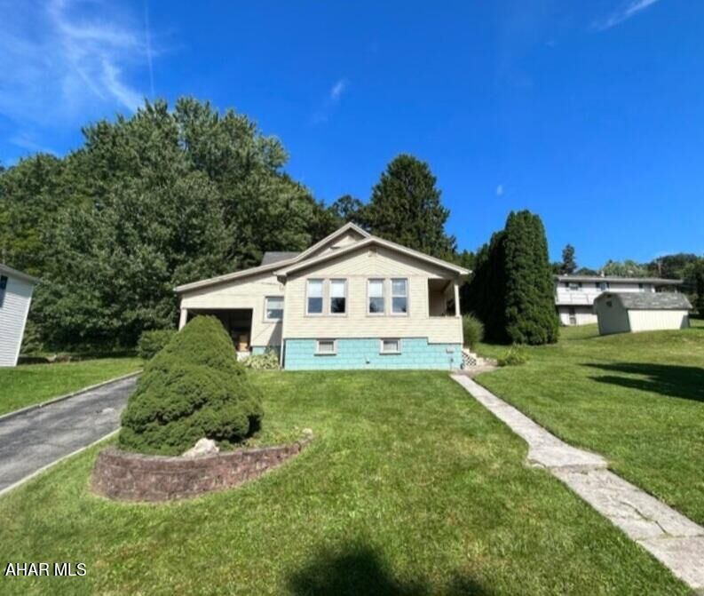 Property Photo: 611 Jade Avenue PA 16602