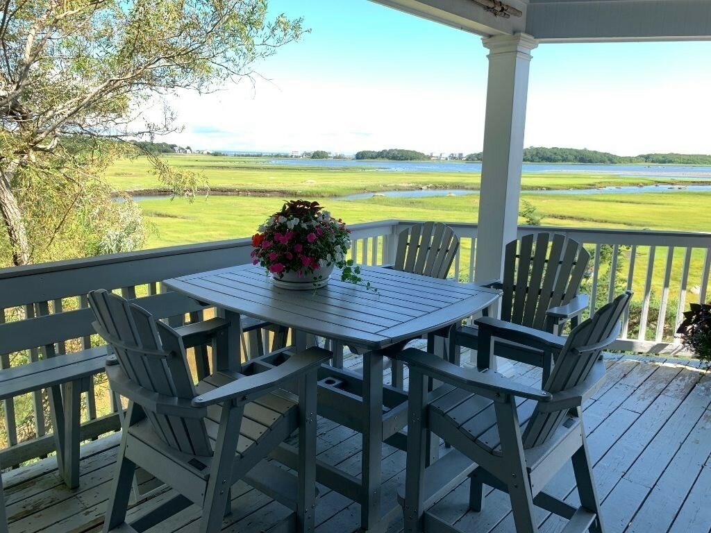 Property Photo: 4 Creek St 4 MA 02739