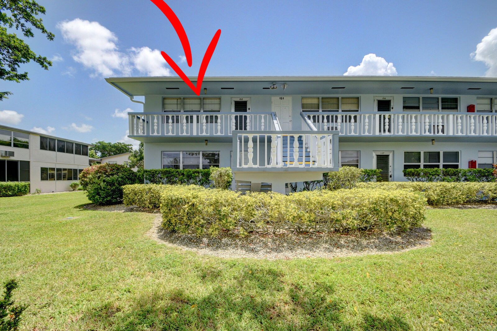 Property Photo: 152 Canterbury F FL 33417