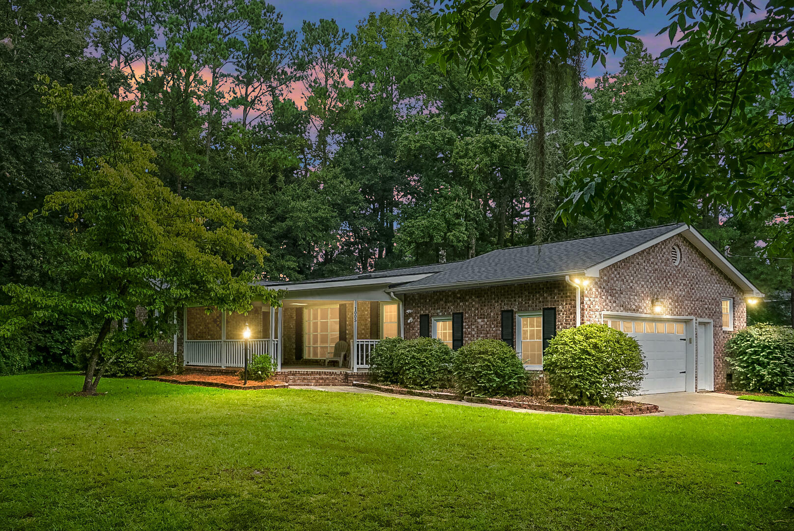 Property Photo:  1005 Brook Street  SC 29410 