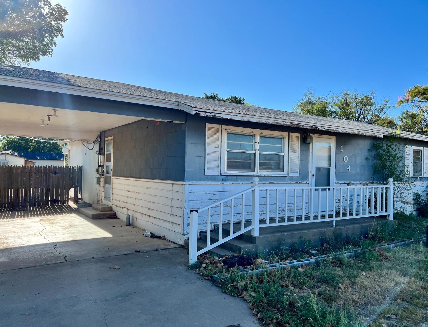 Property Photo: 104 N Jackson Avenue TX 79343