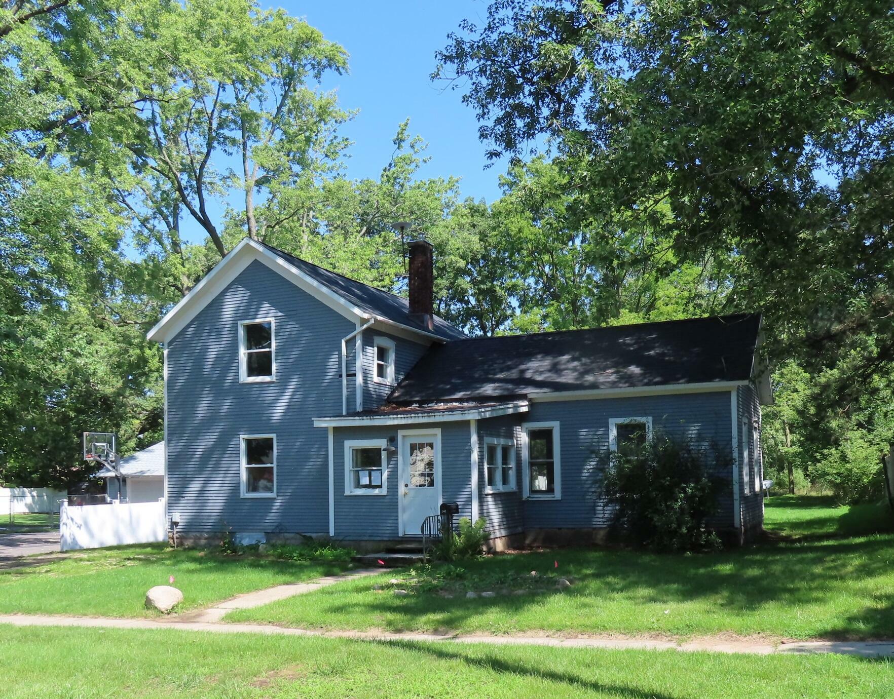 Property Photo:  543 E Thorn Street  MI 49058 