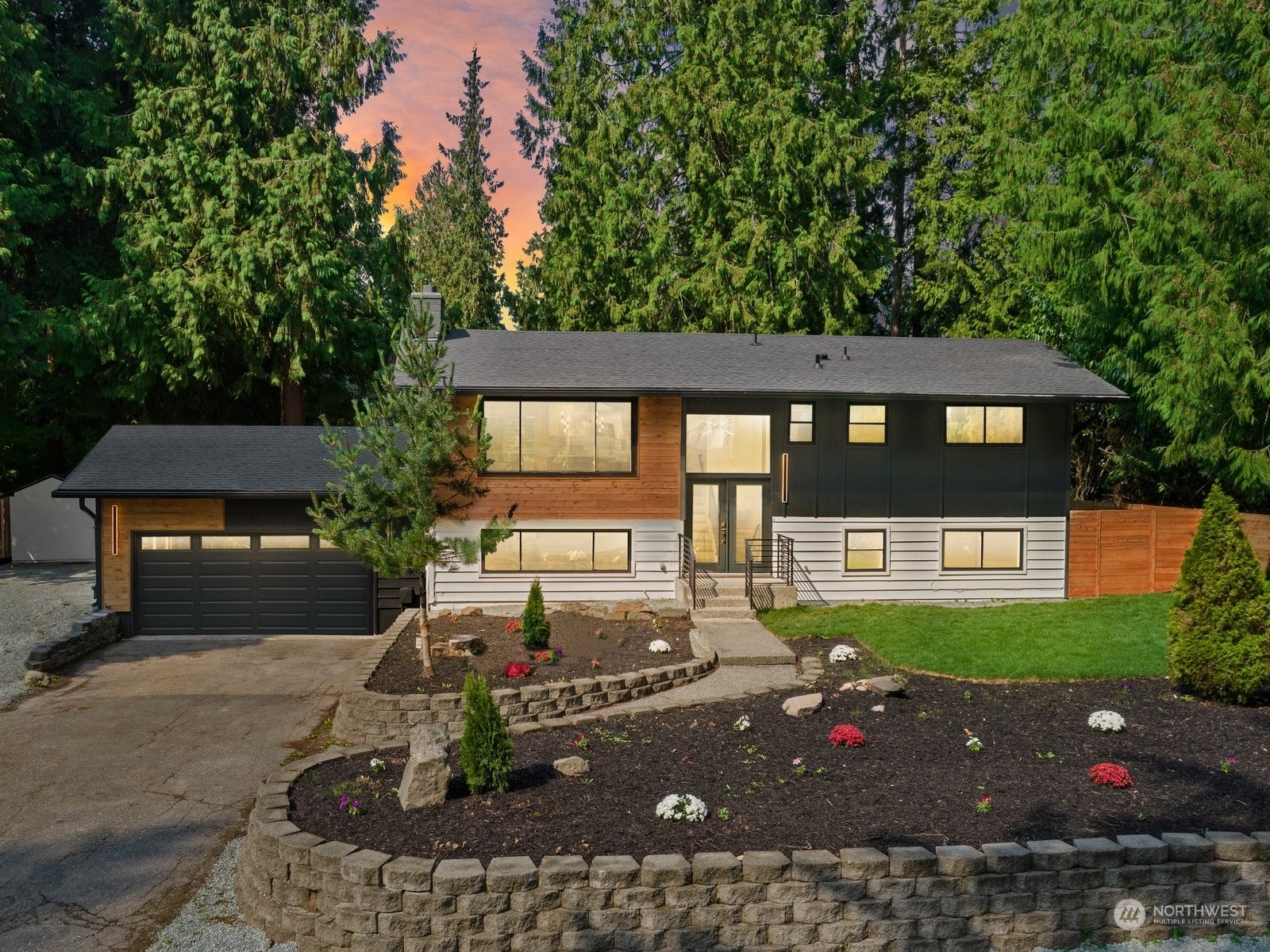 Property Photo:  19132 1st Avenue SE  WA 98012 