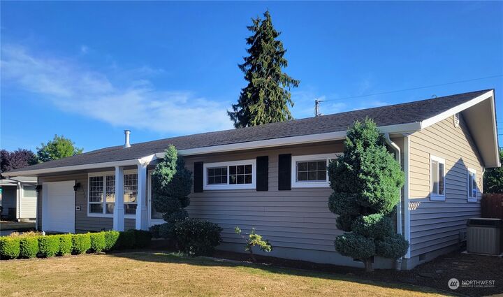 Property Photo:  2529 Taylor Avenue  WA 98632 