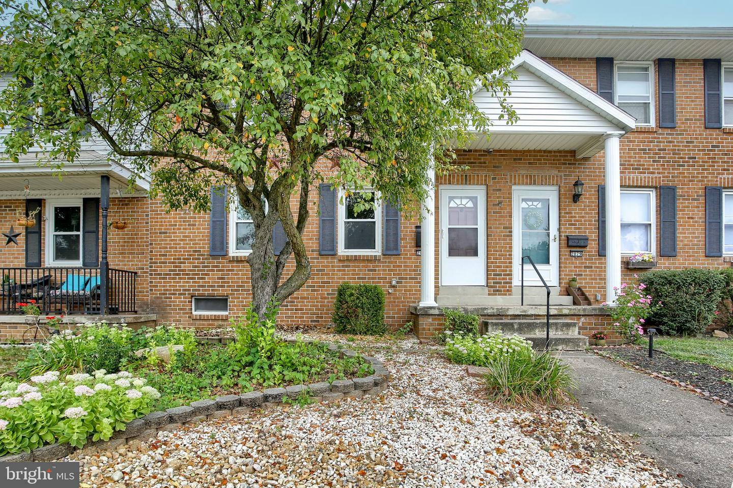 Property Photo: 2081 Lexington Avenue PA 17057