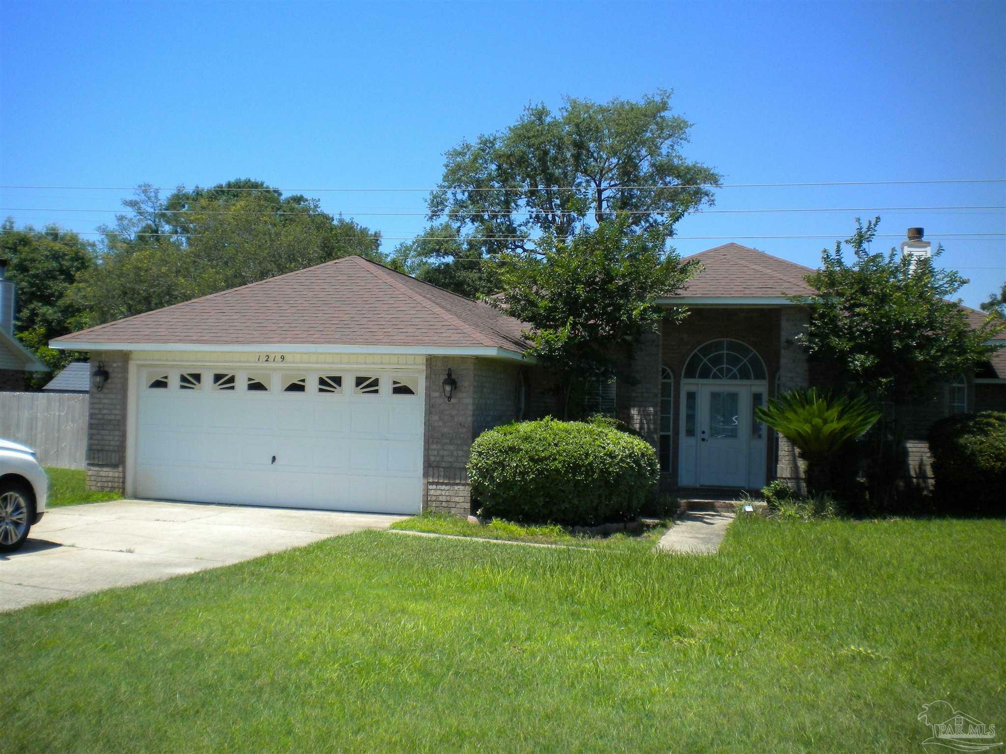 Property Photo:  1219 Tiger Trace Blvd  FL 32563 