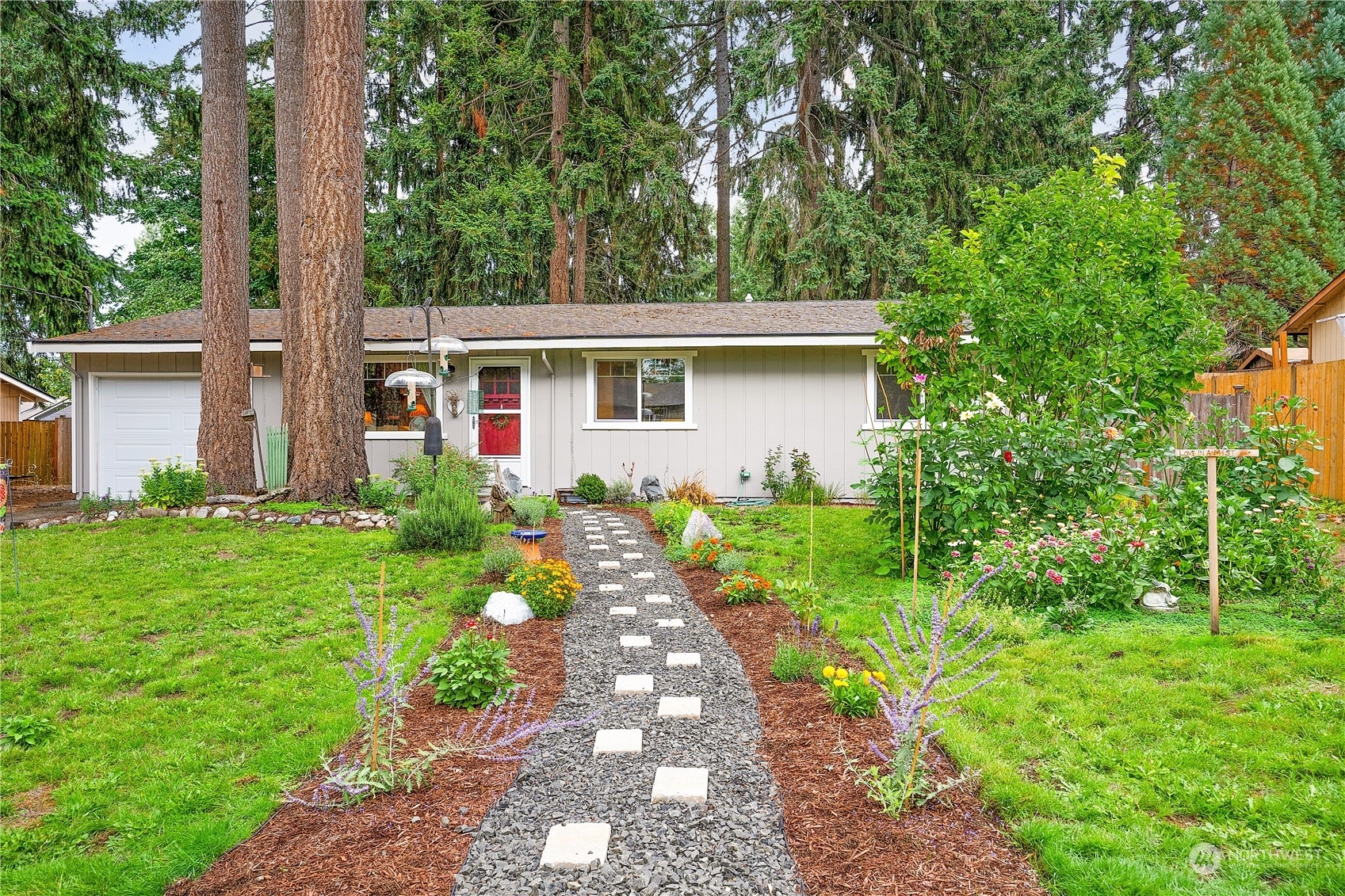 Property Photo:  1244 Neil Street NE  WA 98516 