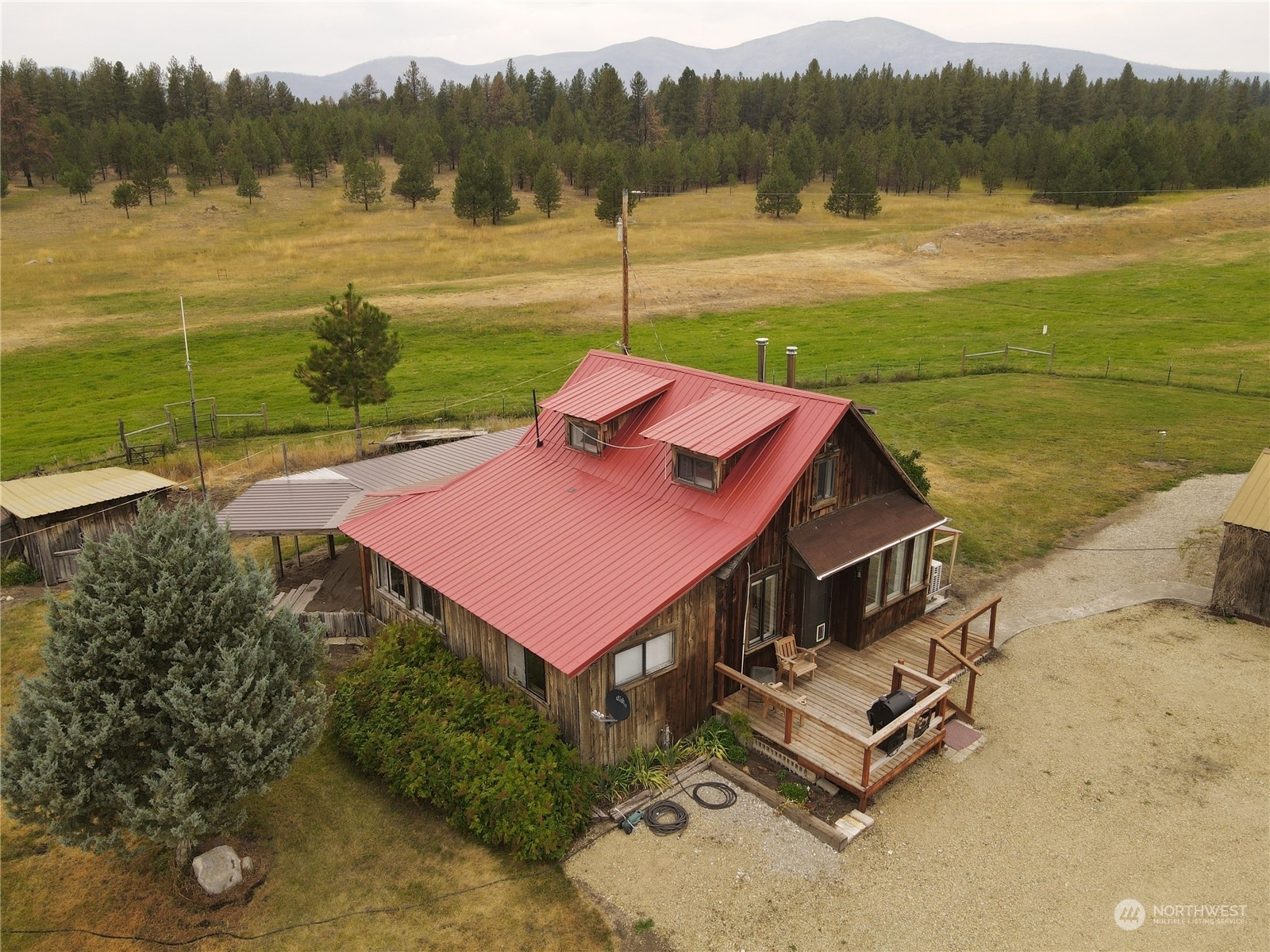 Property Photo:  85 Summer Road  WA 98855 