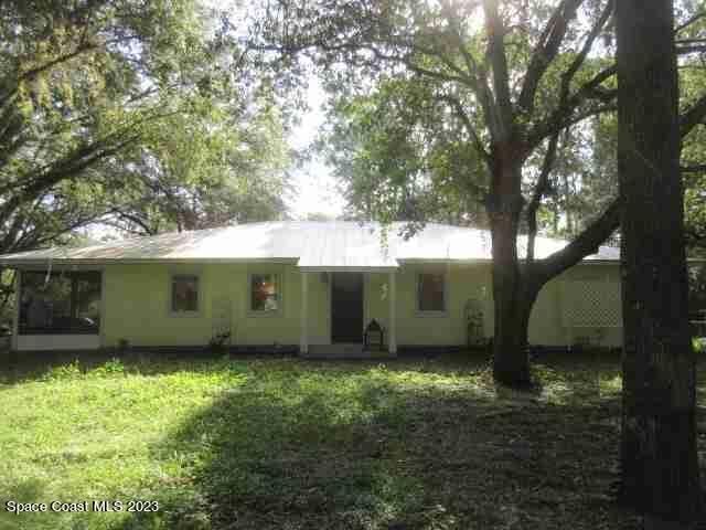 Property Photo: 2423 Stephanie Way FL 32926