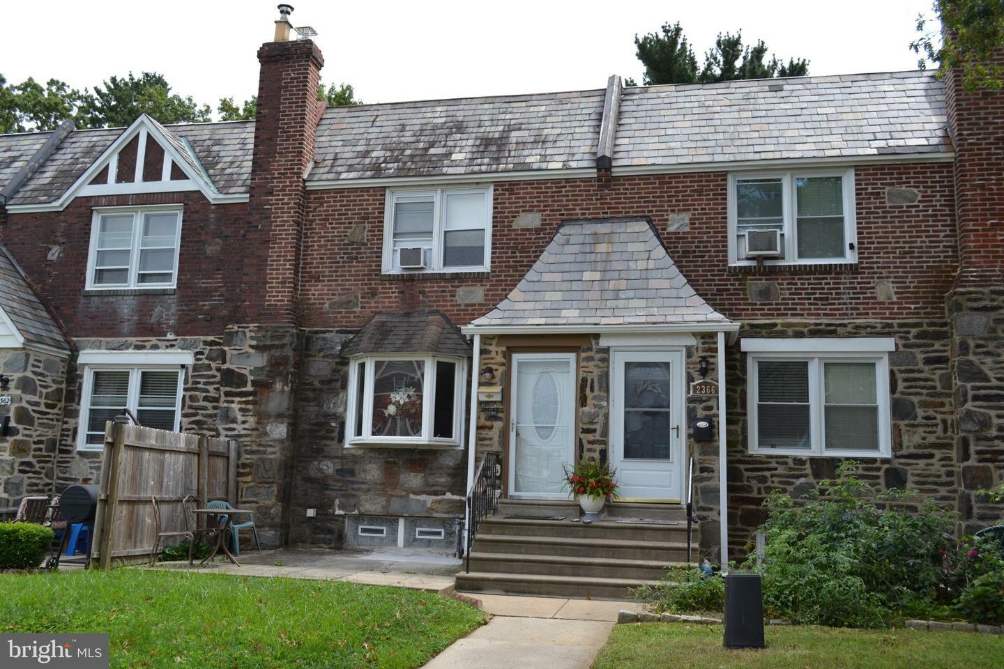 Property Photo: 2364 Highland Avenue PA 19026