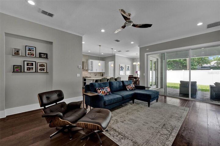 Property Photo:  691 W Swoope Avenue  FL 32789 