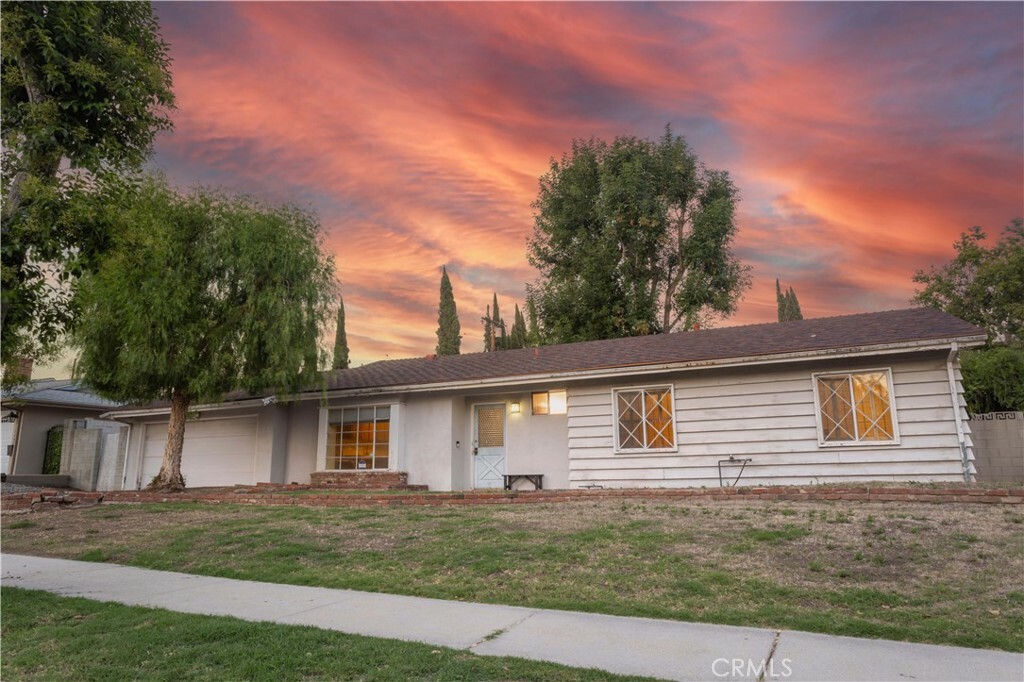 Property Photo:  10434 Baird Avenue  CA 91326 