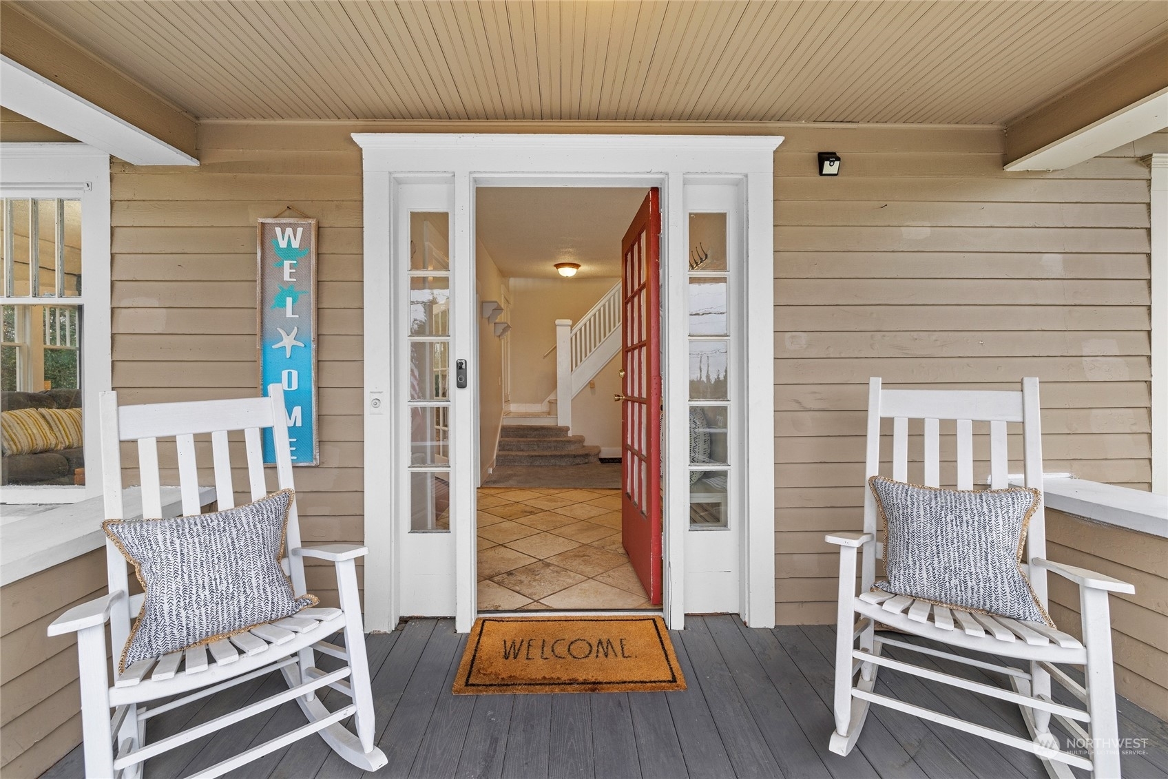 Property Photo: 7608 E Casino Road WA 98203