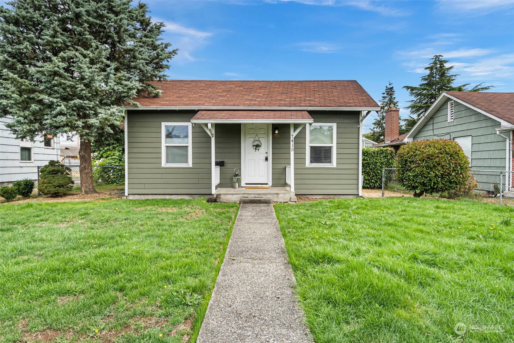 Property Photo:  7415 S Tacoma Avenue  WA 98408 