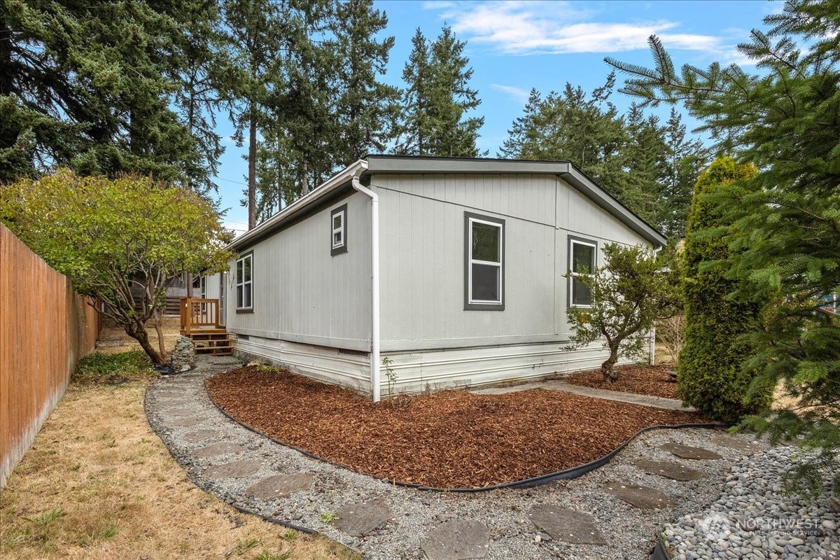 Property Photo:  2890 N Oak Harbor Road 412  WA 98277 