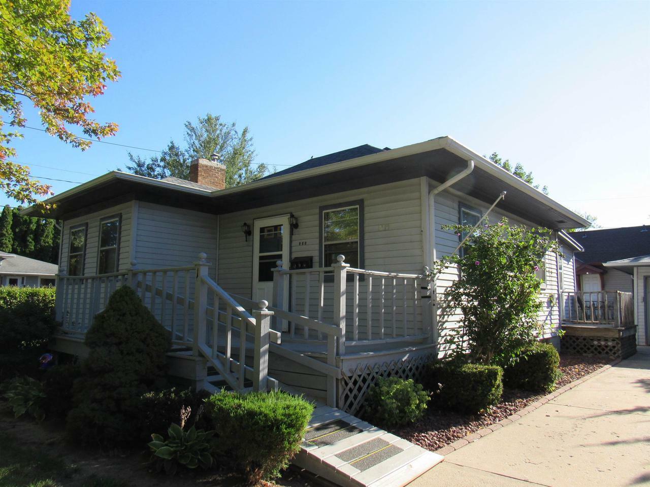 Property Photo:  126 North Pine Street  WI 53548 