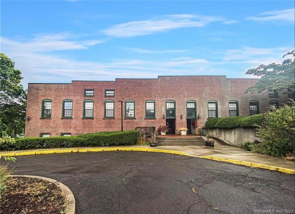 Property Photo:  1 Front Street 104  CT 06513 