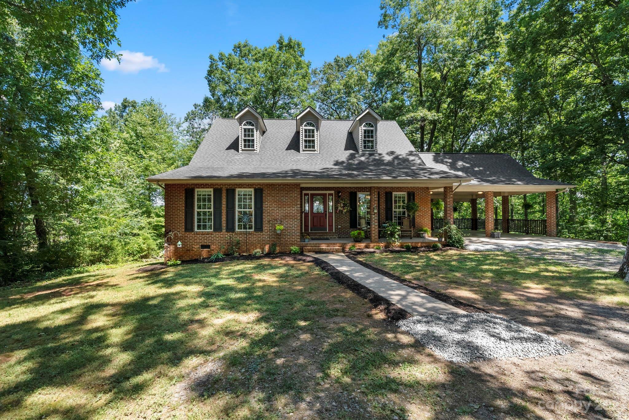 Property Photo: 250 Burl Bridges Road NC 28043
