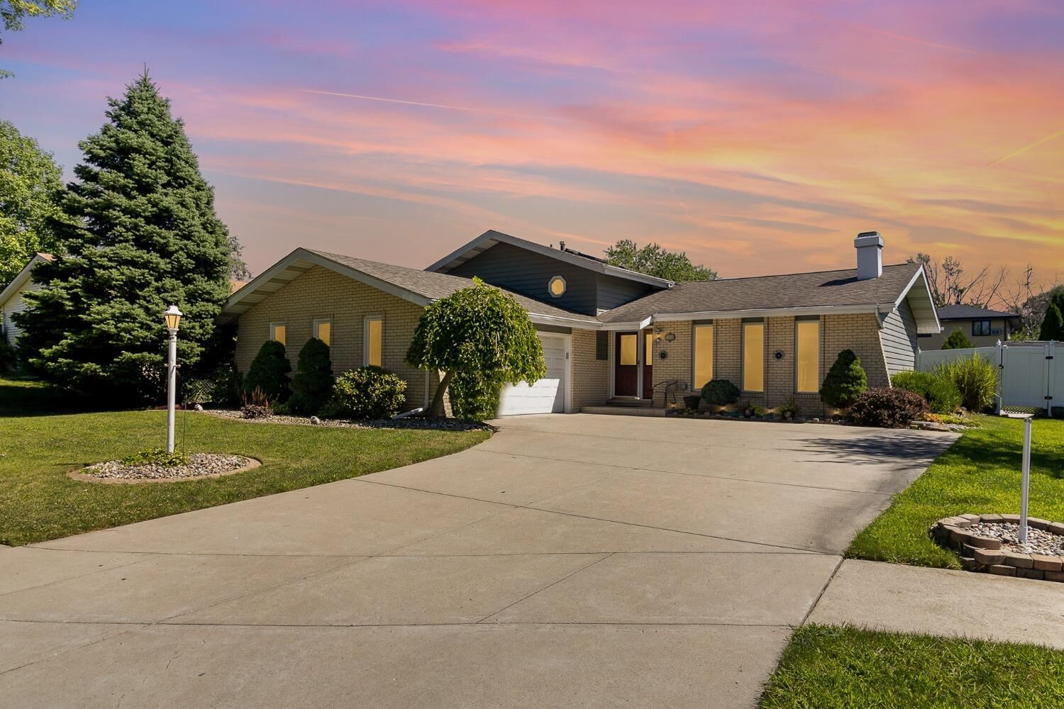 Property Photo:  10007 Garfield Lane  IN 46307 