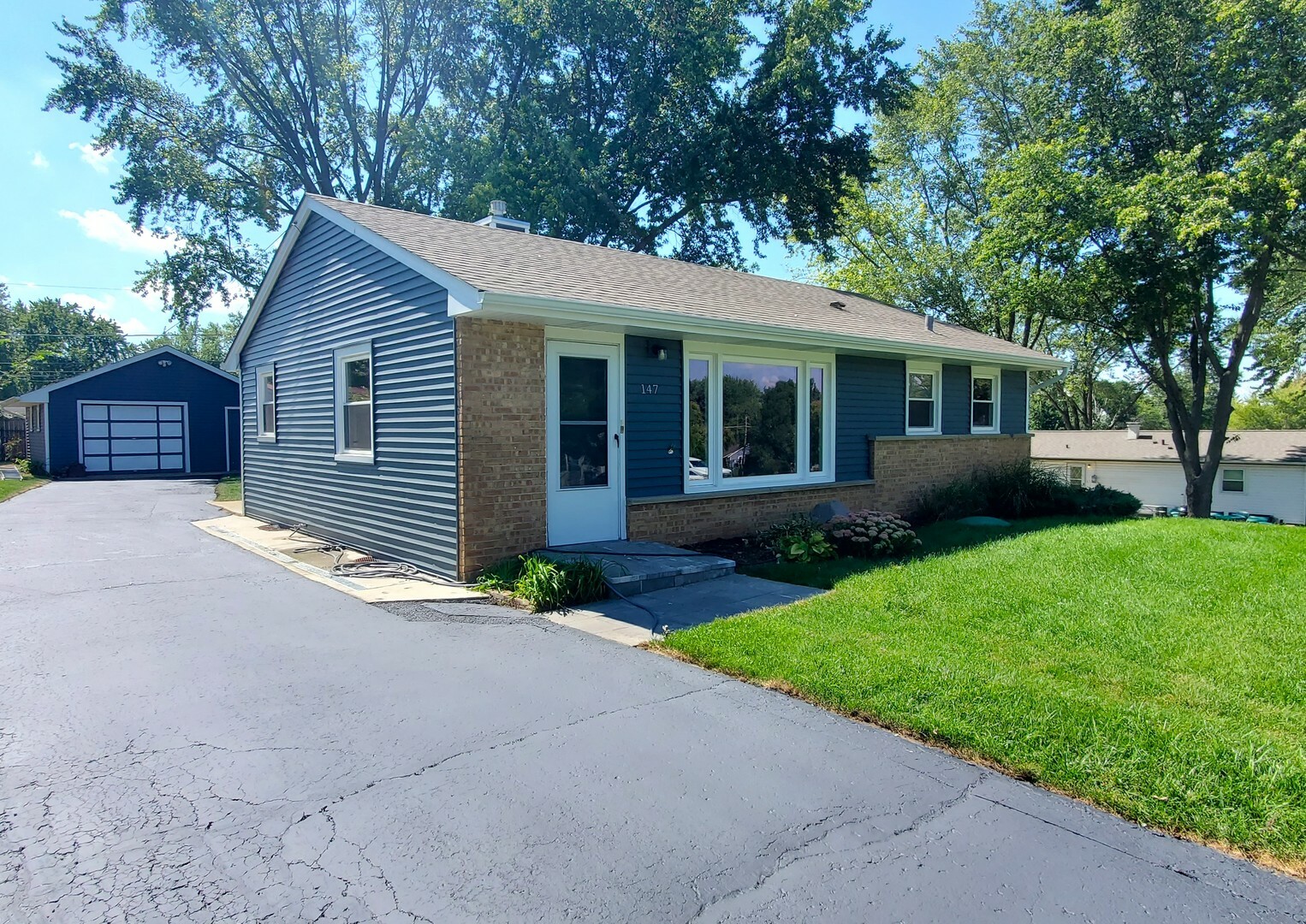 Property Photo:  147 Birchwood Road  IL 60110 