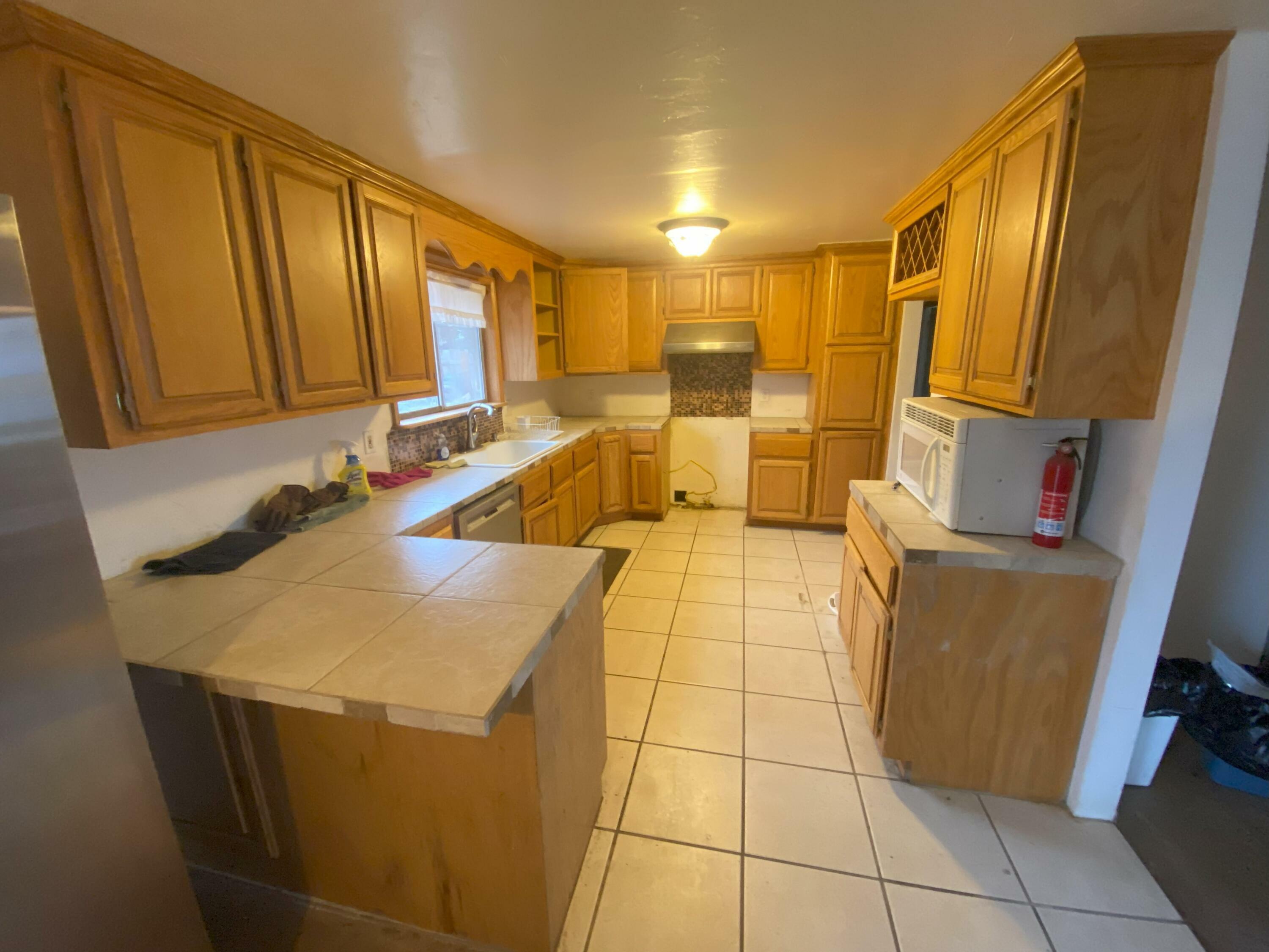 Property Photo:  437 SW 25th Street  OR 97756 