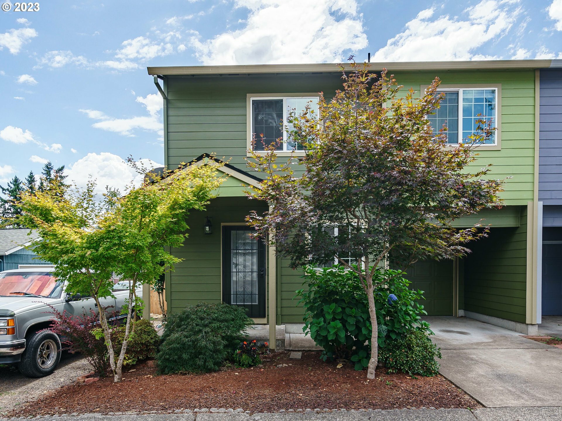Property Photo: 14318 SE Macduffee Ct OR 97233