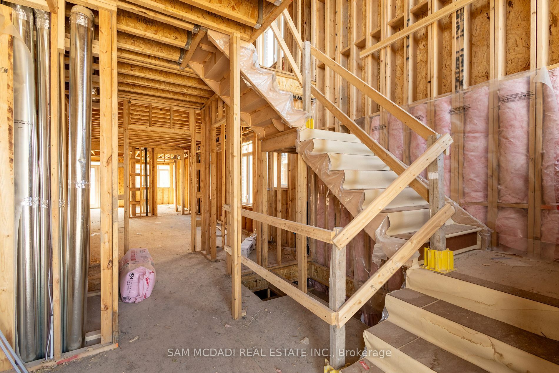 Property Photo: 197 McKean Dr ON L4A5C2