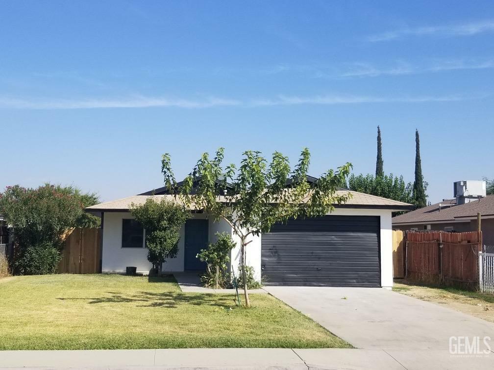 Property Photo:  582 10th Street  CA 93250 