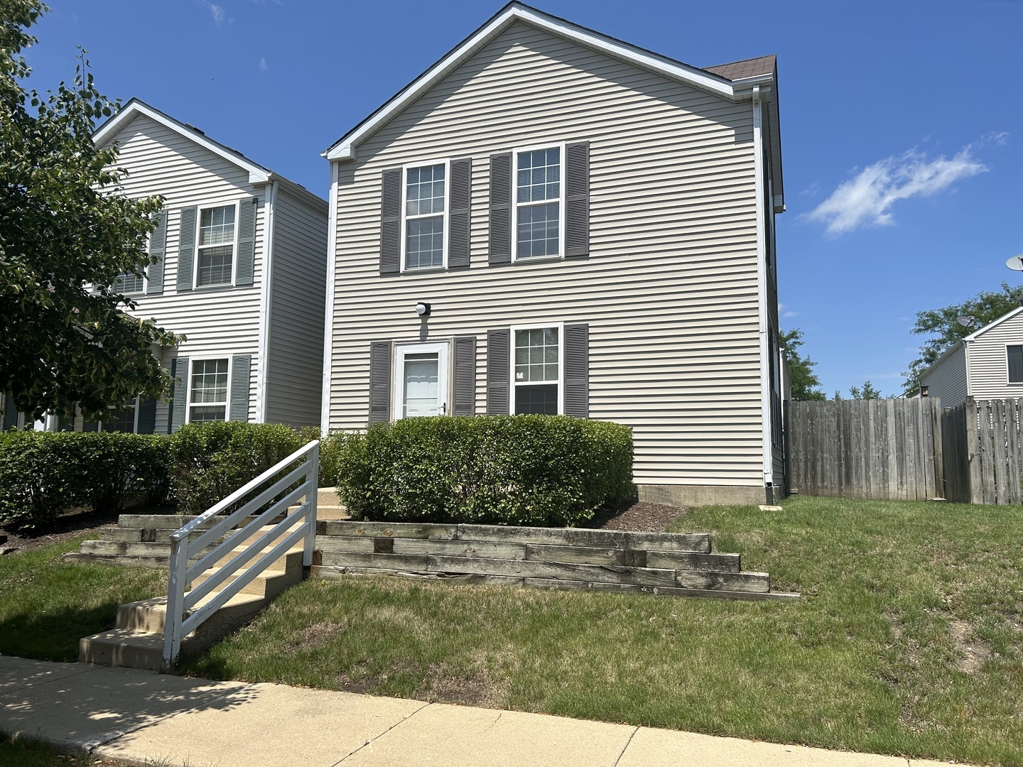 Property Photo: 1636 Linden Park Lane IL 60504