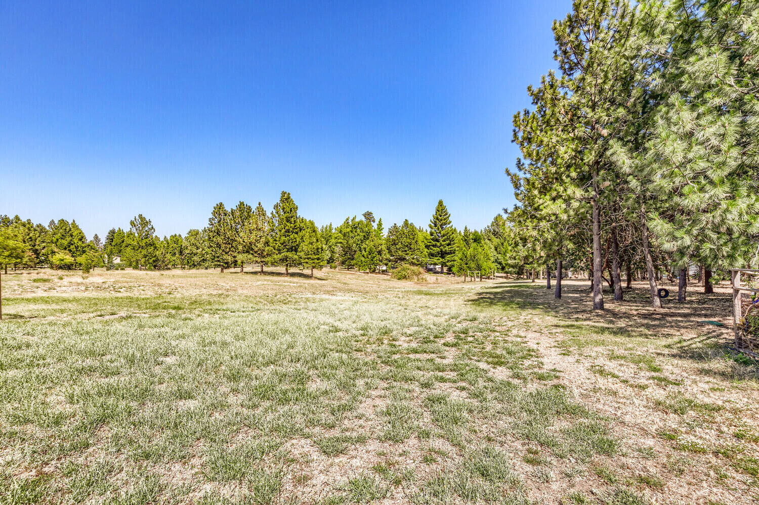 Property Photo:  Tl3500 Fairfield Drive  OR 97530 