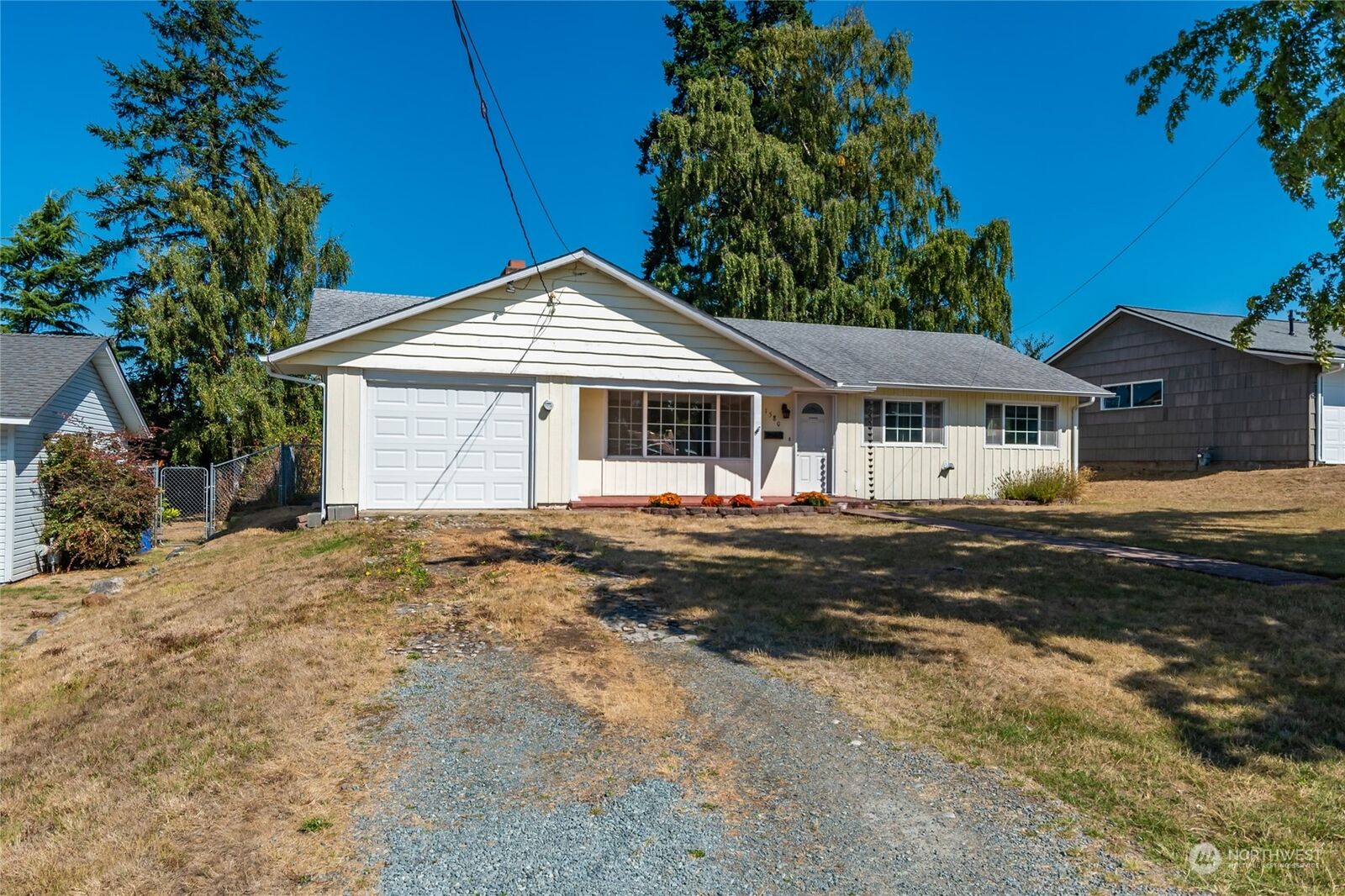 Property Photo:  1580 NE 1st Avenue  WA 98277 