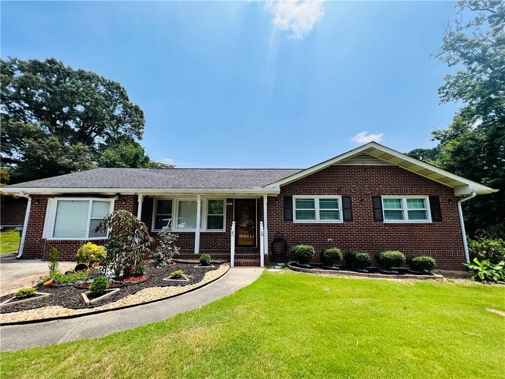 Property Photo:  6294 Stratford Arms Circle  GA 30260 