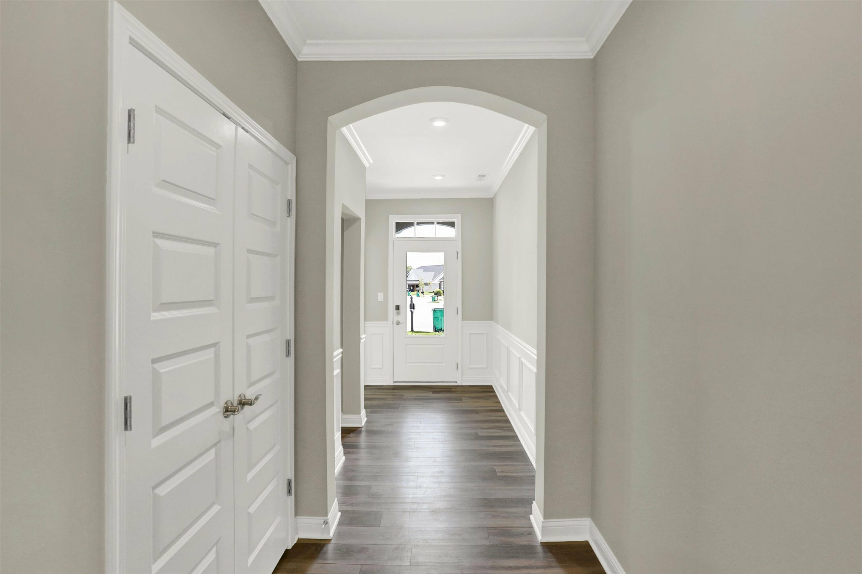 Property Photo: 3810 Elkhorn Way IN 46074